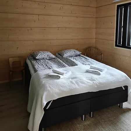 New Modern Log 别墅 Akasjoensuu